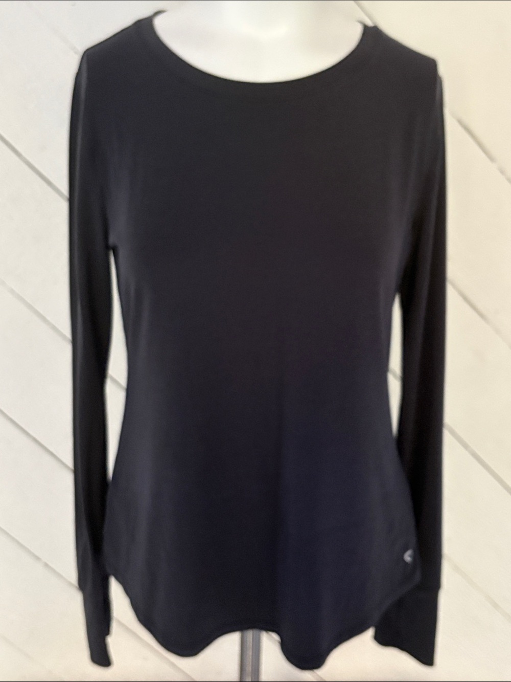 GapFit Athletic True Black Long Sleeve Moisture-Wicking Women's Breathable Tee S